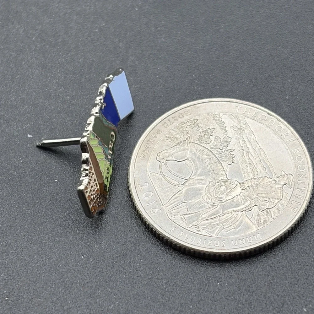 California State Outline United‎ States Of America Lapel Hat Pin